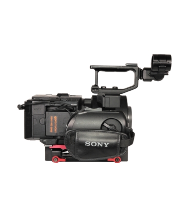 دوربین فیلمبرداری سونی با لنز Sony NEX-FS700R Camcorder With 18-200mm Lens