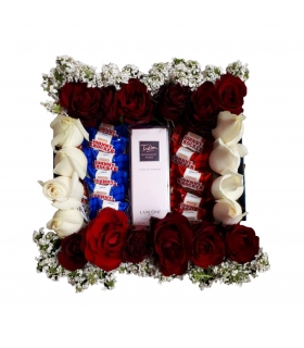 پک هدیه عطر با شکلات و گل رز هلندی