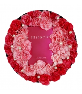 پکیج هدیه عطر و گل میخک مینیاتوری با مروارید