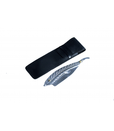 دسته تیغ اصلاح کرتزر فاینی استیل طرح برگ همراه با کیف چرم KRETZER finny Stainless Steel Barber Razor