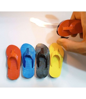 فندک با طرح دمپایی ساحلی Lighter with beach slippers design